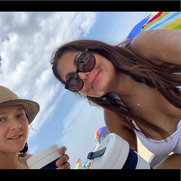 Meet your Posher, Lara - Picture 4 of 4